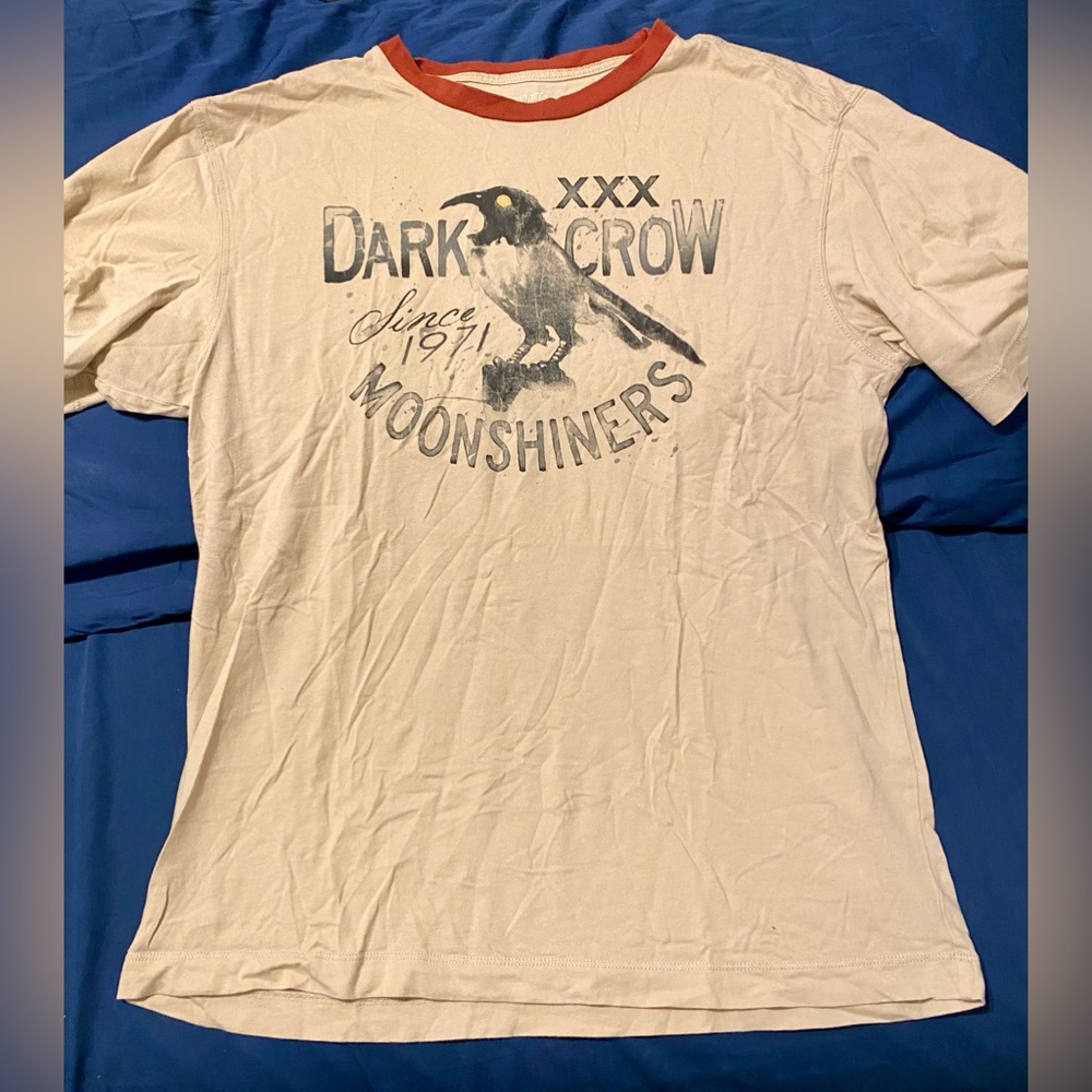 Graphic tee